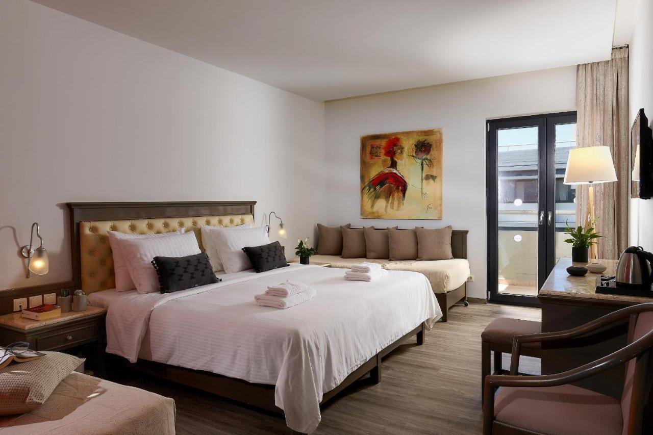Castello City Hotel Heraklion  ภายนอก รูปภาพ