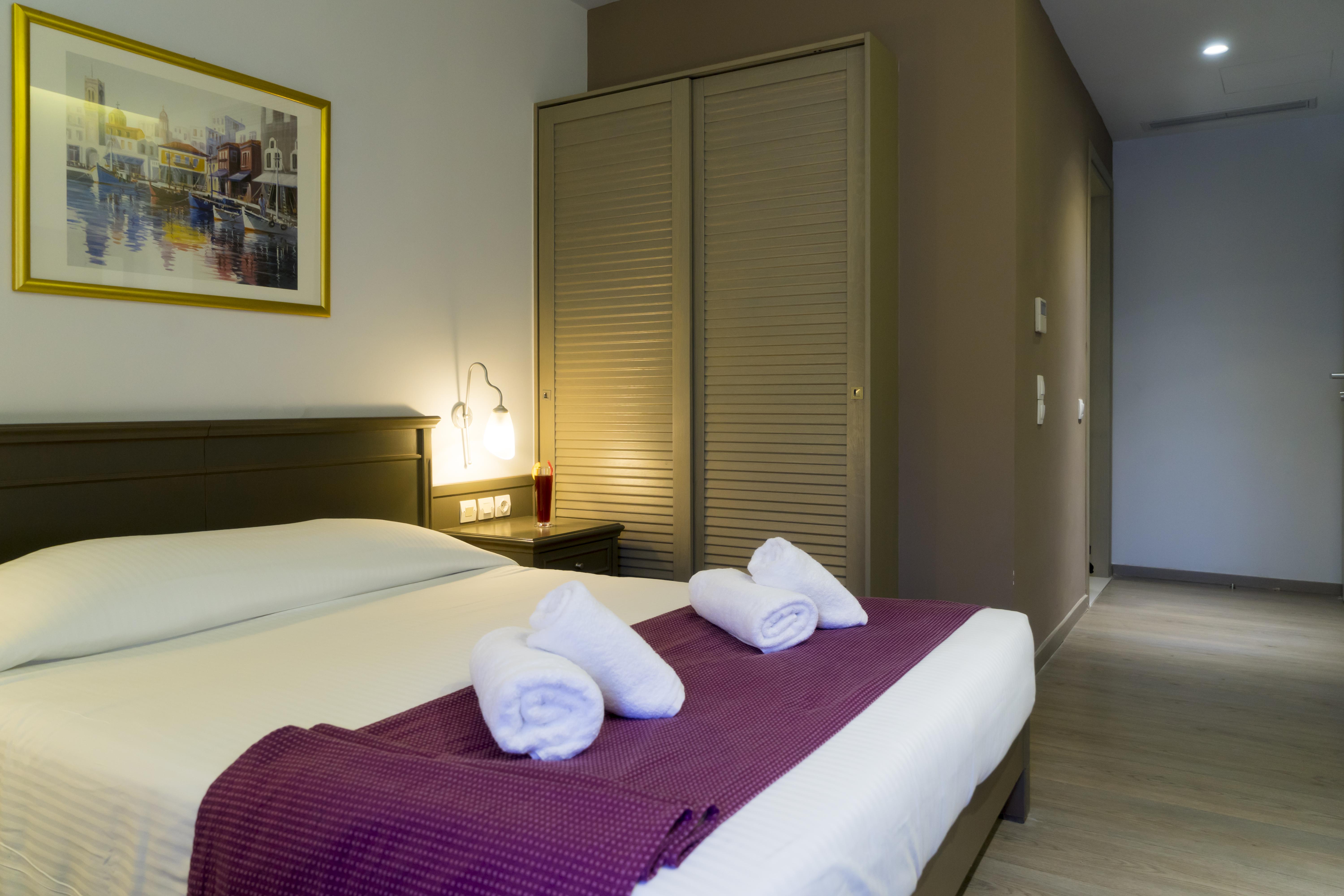 Castello City Hotel Heraklion  ภายนอก รูปภาพ