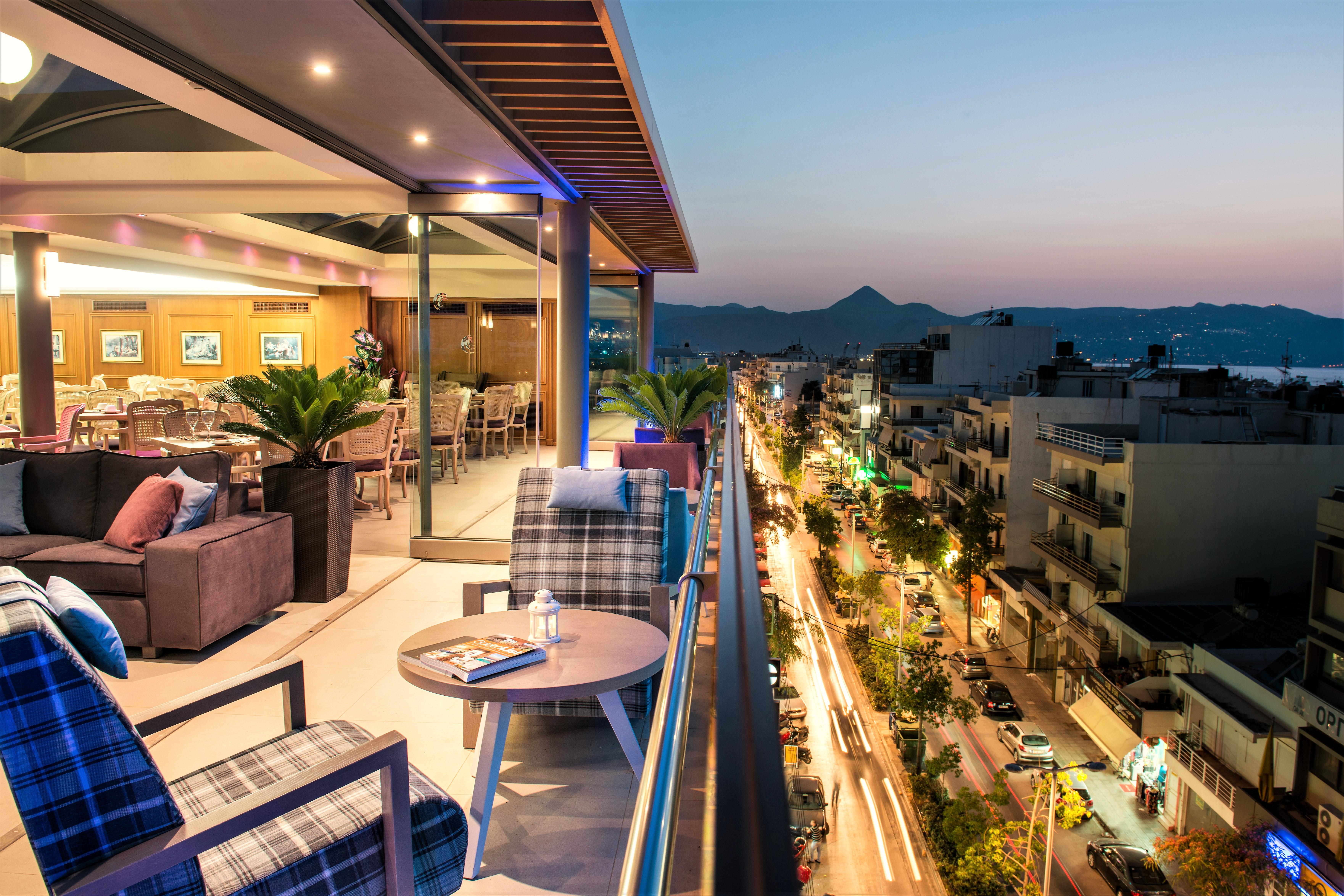Castello City Hotel Heraklion  ภายนอก รูปภาพ