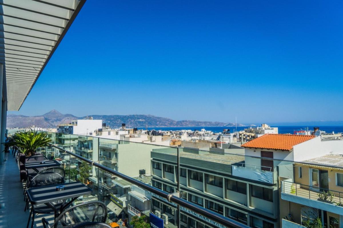 Castello City Hotel Heraklion  ภายนอก รูปภาพ