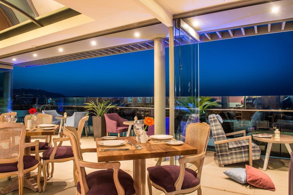 Castello City Hotel Heraklion  ภายนอก รูปภาพ