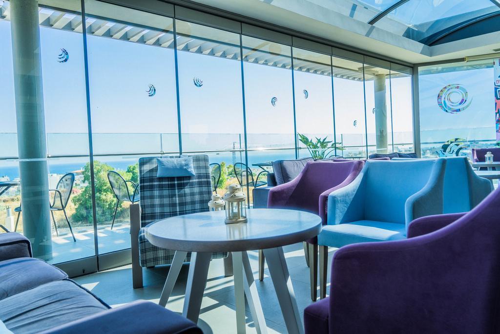 Castello City Hotel Heraklion  ภายนอก รูปภาพ